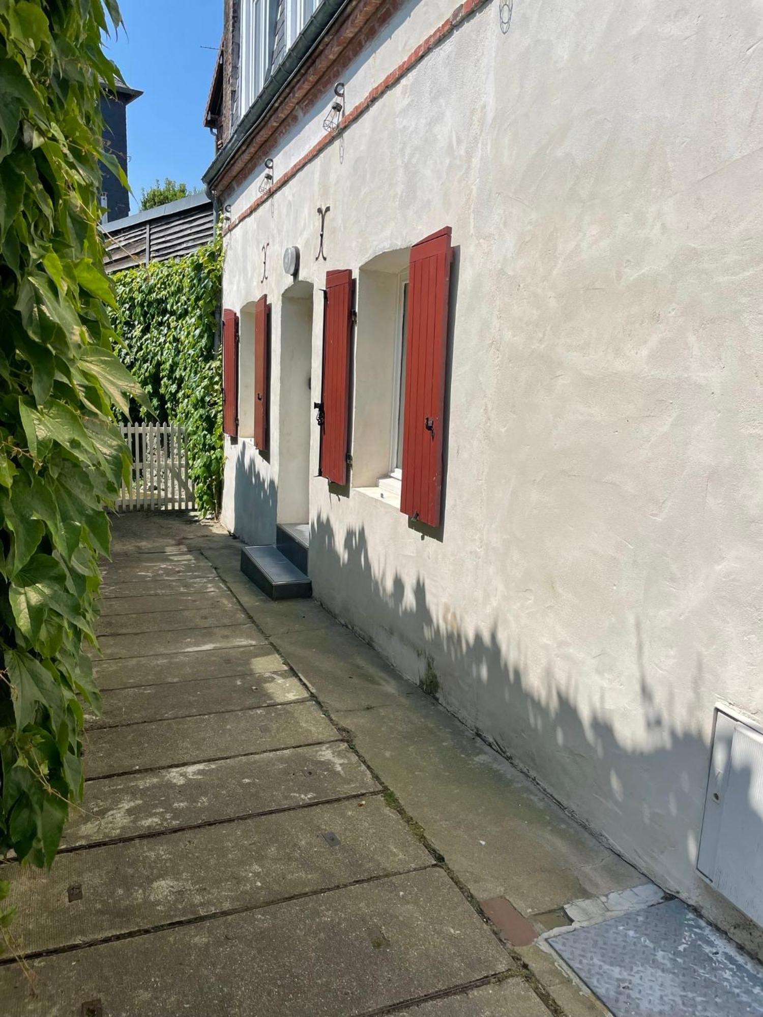 Jolie Cottage Idealement Situee Онфльор Екстериор снимка