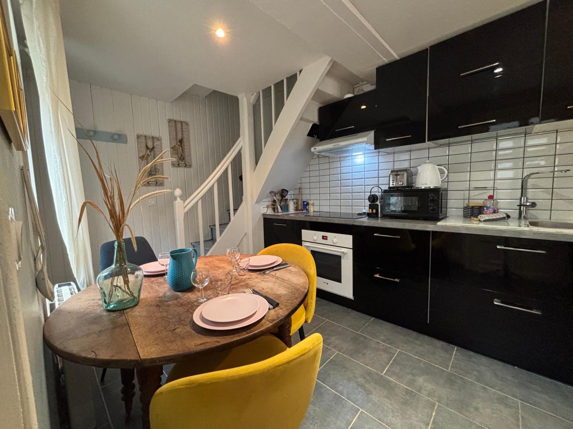 Jolie Cottage Idealement Situee Онфльор Екстериор снимка